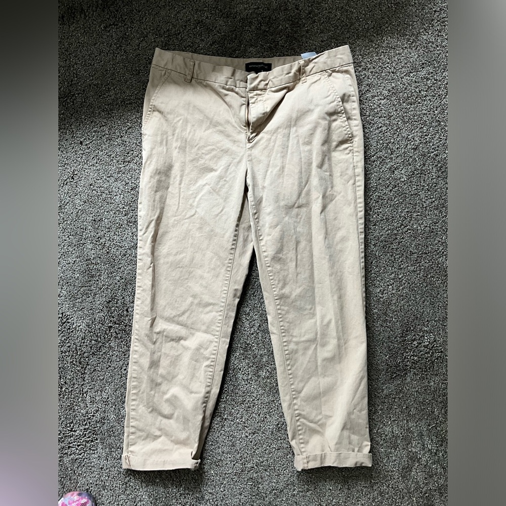 Size 10 Banana Republic khaki pants